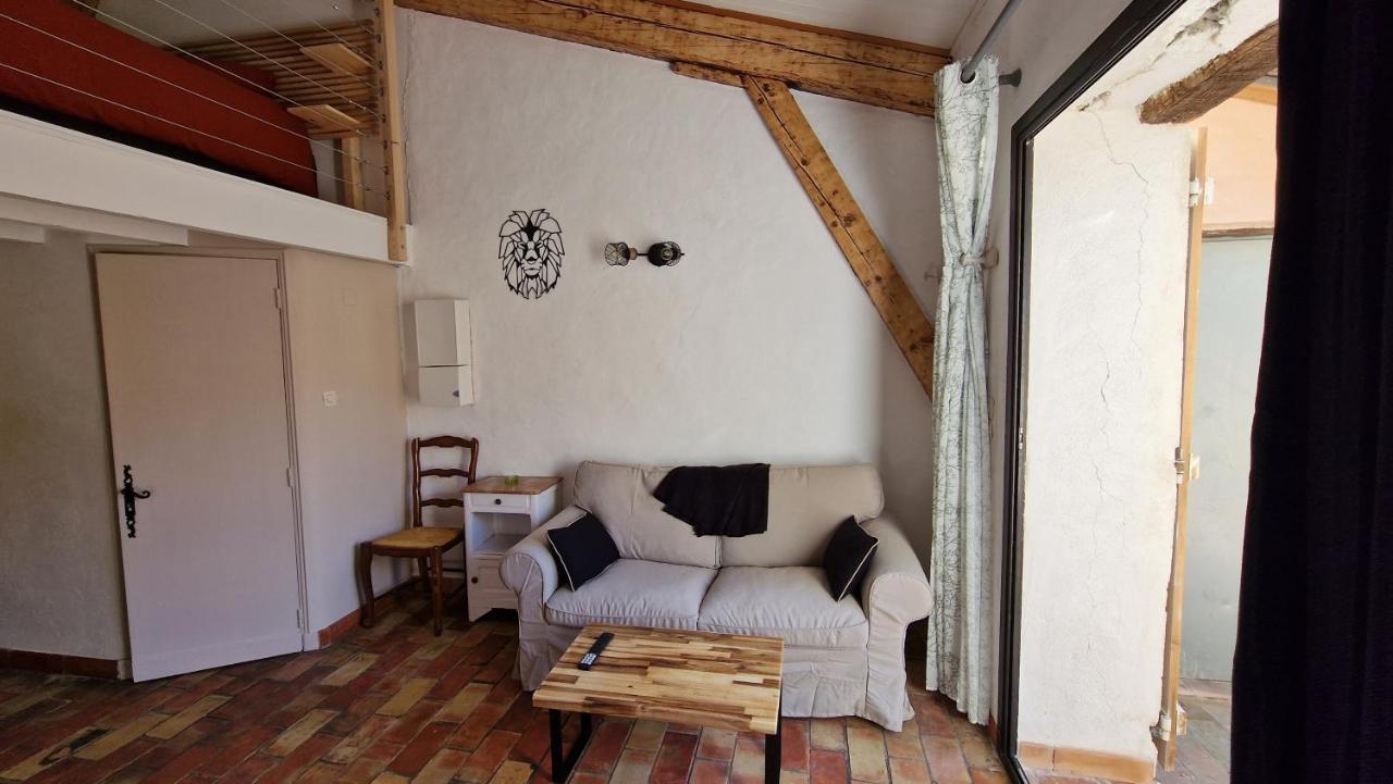 Studio Au Pied De La Sainte Victoire Puyloubier Exterior foto